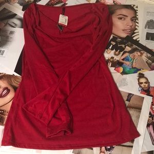 Super cute long sleeve top!